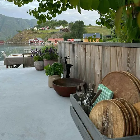 Country With And Dock In 펜션 *