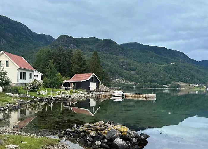 Casa de Férias Country With And Dock In Erfjord