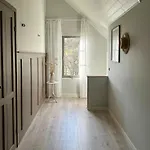بيت للعطل Country With And Dock In
